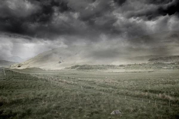 Stormy countryside background — Stock Photo, Image