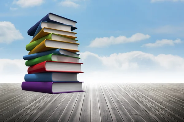 Stack di libri contro il cielo — Foto Stock