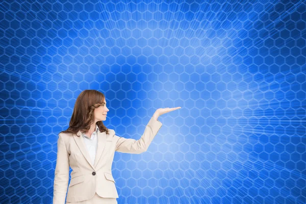 Samengestelde afbeelding van zakenvrouw met lege hand openen — Stockfoto