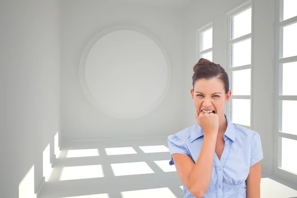 Immagine composita di donna d'affari furiosa che guarda la macchina fotografica — Foto Stock