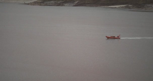 Fishing boat sailing early in the morning — Stock Video