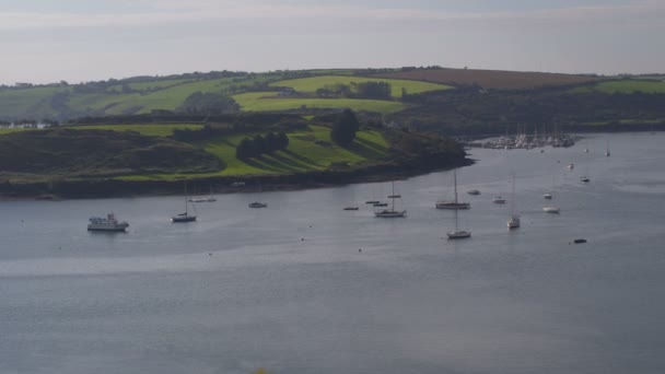 Vue panoramique de la rivière menant à la mer — Video