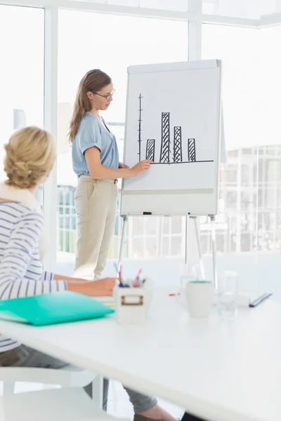 Casual business people in office at presentation — Stock Photo, Image