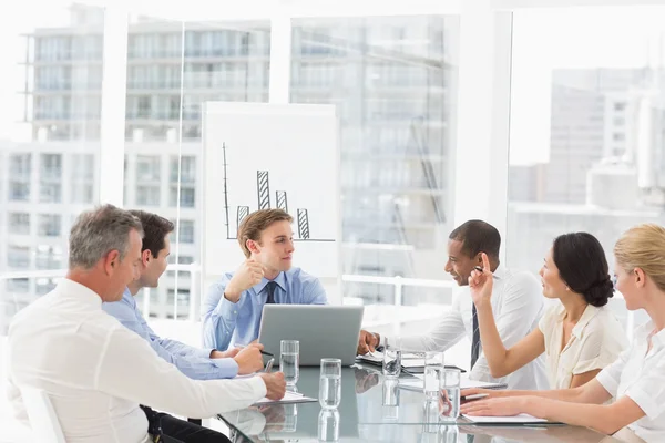 Business-teamet med ett möte — Stockfoto
