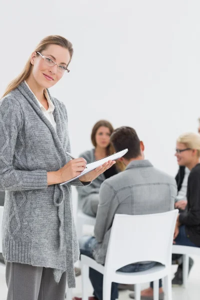 Therapist with group therapy in session — Stock Photo, Image