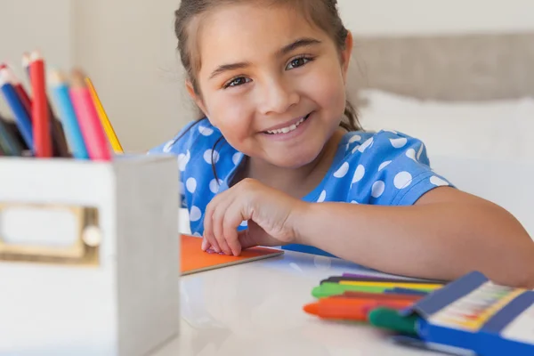 Girl drawing — Stock Photo, Image