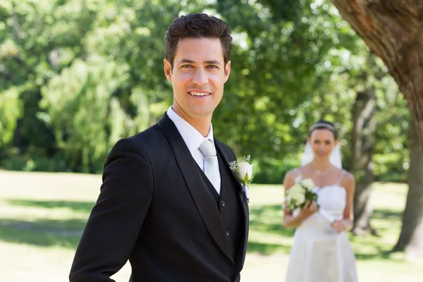Groom with bride at garden — Stock Photo, Image