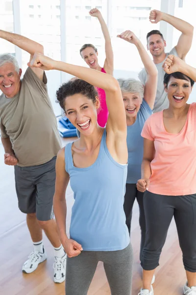 People doing power fitness exercise — Stock Photo, Image