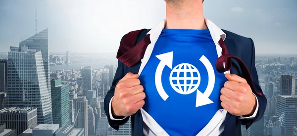 Empresário abrindo sua camisa estilo super-herói — Fotografia de Stock