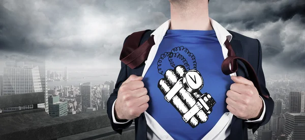 Uomo d'affari che apre la camicia stile supereroe — Foto Stock