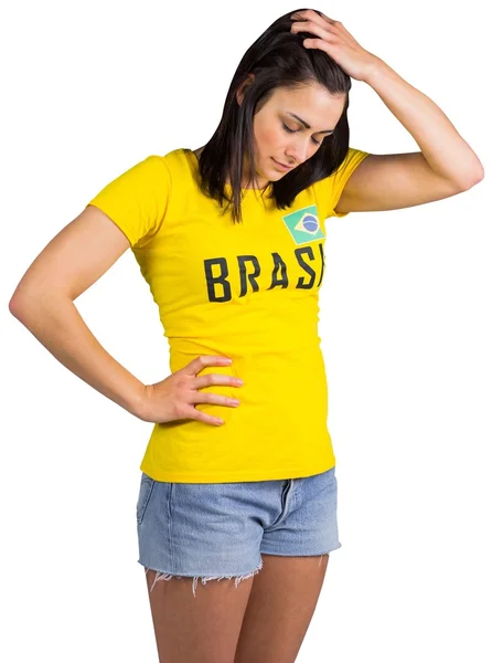 Tifoso di calcio sconvolto in tshirt brasiliana — Foto Stock
