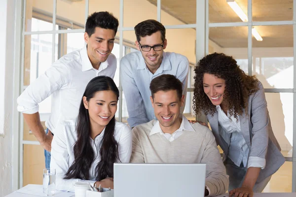 Zakelijke team met een bijeenkomst — Stockfoto