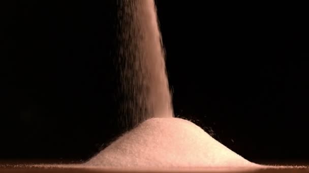 Verter açúcar — Vídeo de Stock