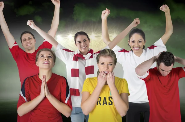 Verbundbild verschiedener Fußballfans — Stockfoto