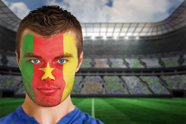 Cameroon football fan in face paint — Stock Photo, Image