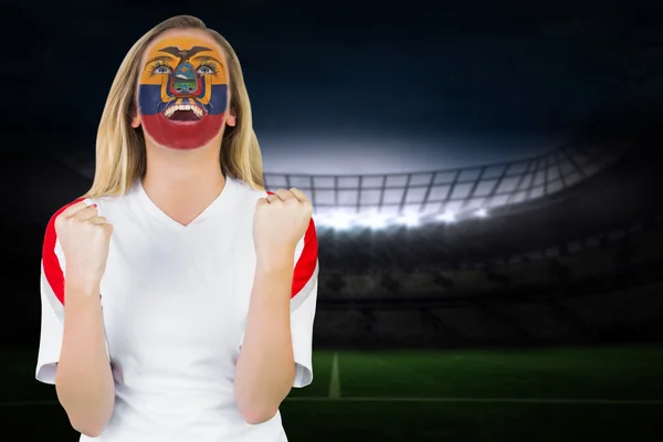 Obraz kompozytowy podekscytowany fan Ekwador w twarz farby doping — Zdjęcie stockowe