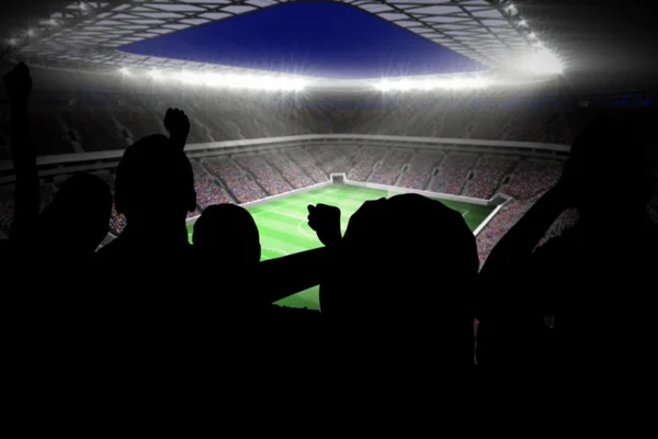 Silhouette dei tifosi di calcio — Foto Stock