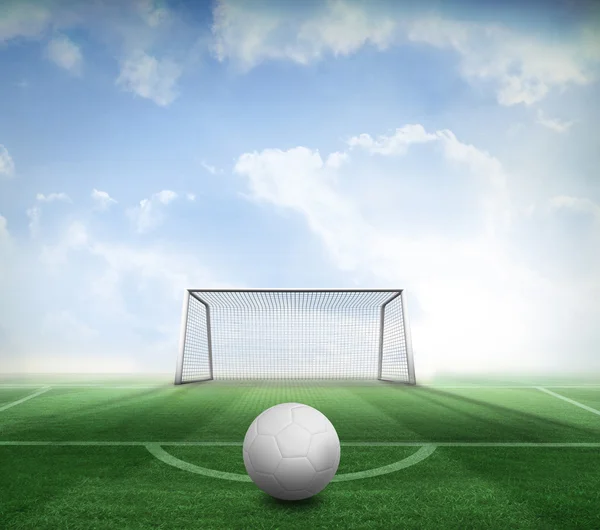Imagem composta de futebol de couro branco gerado digitalmente — Fotografia de Stock