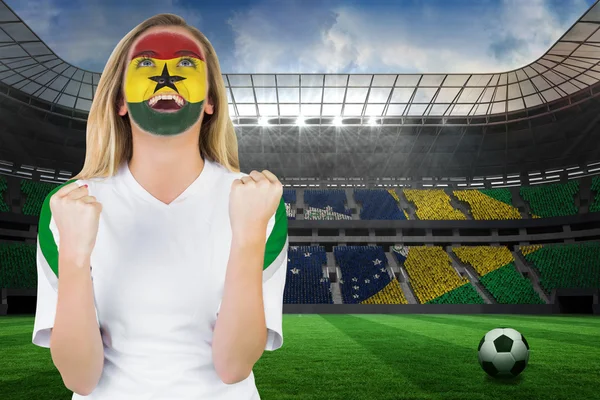 Excited ghana fan in face paint — Stock Photo, Image