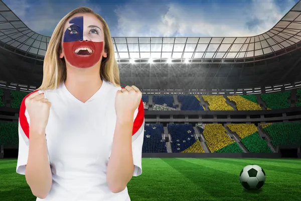 Excited chile fan in face paint — Stock Photo, Image