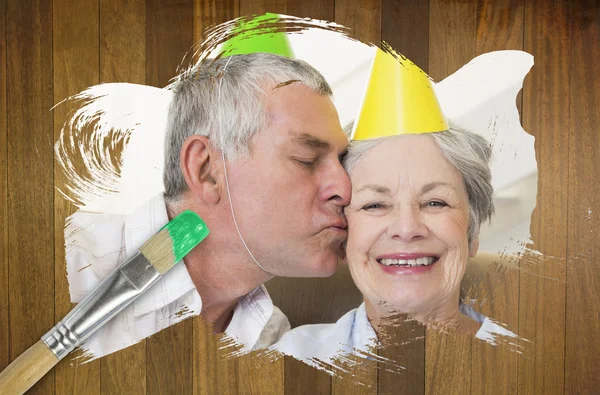 Senior couple celebrating birthday — Stock Photo, Image