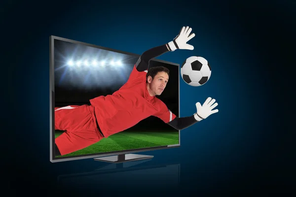 Ajuste portero guardando gol a través de tv — Foto de Stock