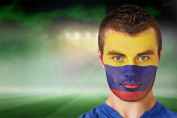 Abanico de fútbol colombiano en pintura facial — Foto de Stock