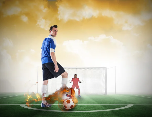 Football player about to take a penalty — Stock Photo, Image