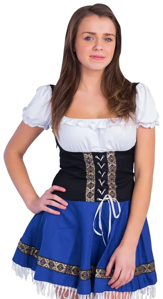 Oktoberfest-Mädchen lächelt in die Kamera — Stockfoto