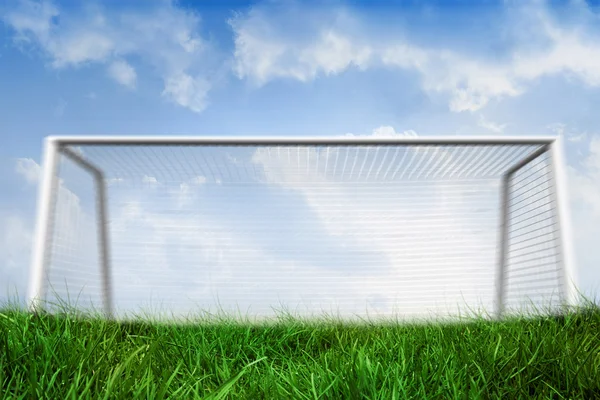 Goalpost på gräs — Stockfoto