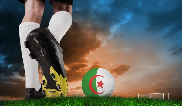Bota de fútbol pateando algeria ball — Foto de Stock