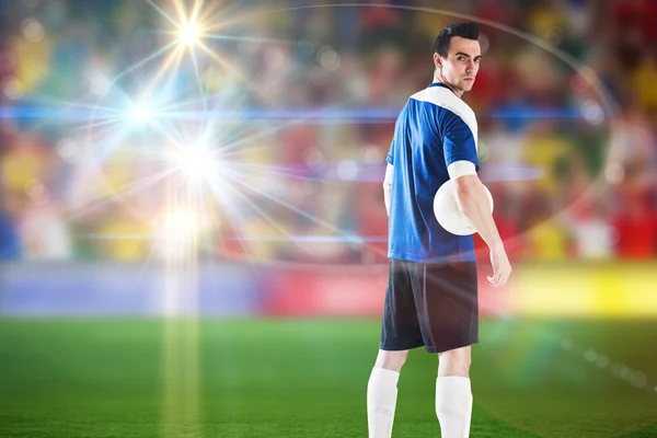 Jugador de fútbol en camiseta azul — Foto de Stock