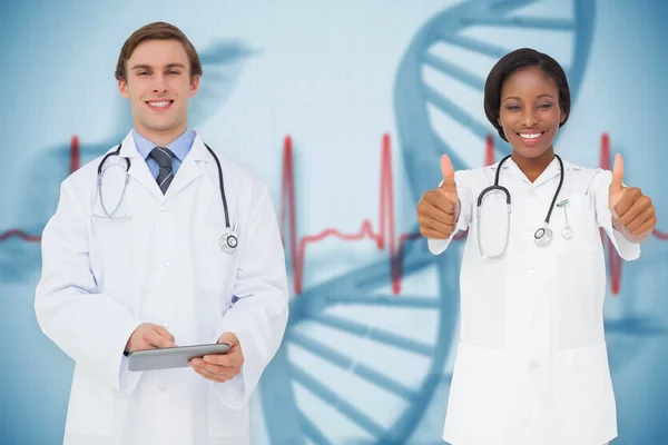 Glückliches medizinisches Team — Stockfoto