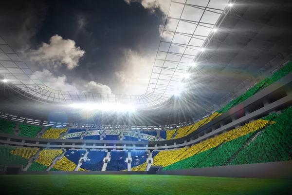 巴西国旗反对足球体育场 — 图库照片