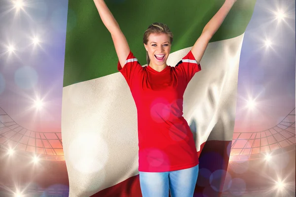 Fußballfan mit italienischer Fahne — Stockfoto