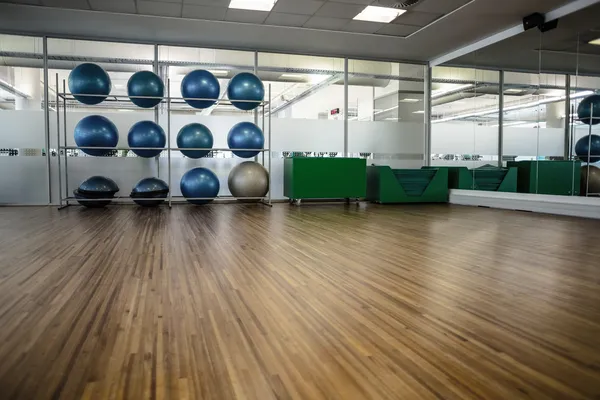 Empty fitness studio — Stock Photo, Image