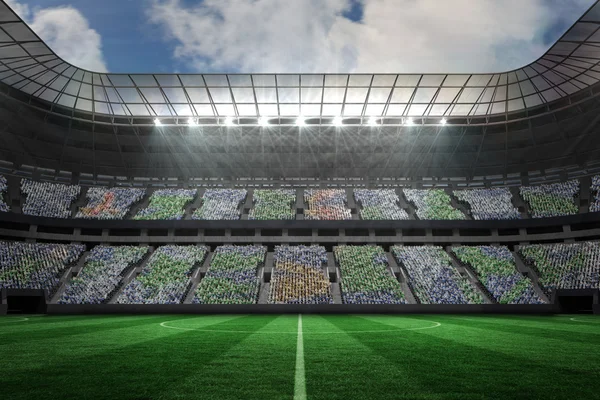 ライトを用いるフットボール スタジアム — ストック写真