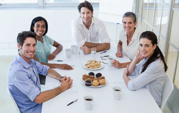 Business-teamet med ett möte — Stockfoto