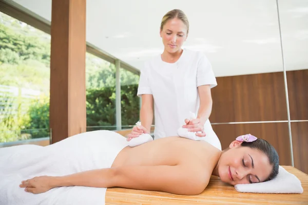 Woman getting a back massage — Stock Photo, Image