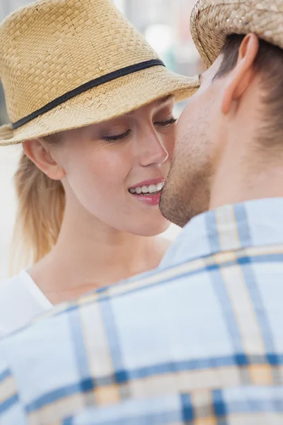 Hip couple about to kiss — Stock Photo, Image