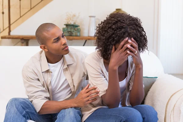 Crying woman not listening to his excuses — Stock Photo, Image