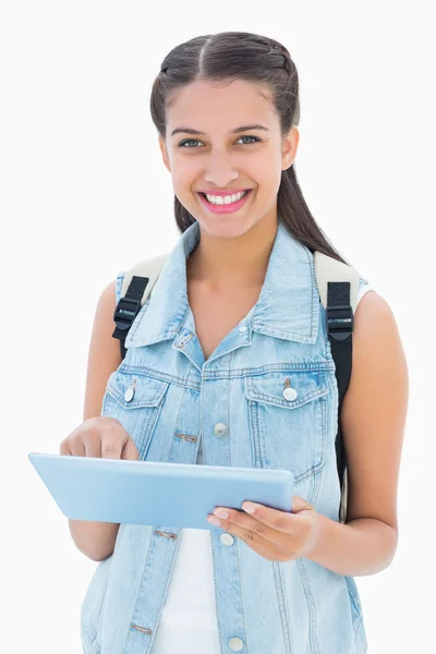 Söt student med sin TabletPC — Stockfoto