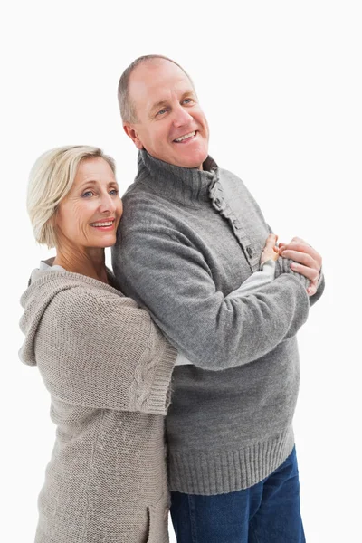 Szczęśliwa para dojrzałych w zimowe ubrania — Zdjęcie stockowe