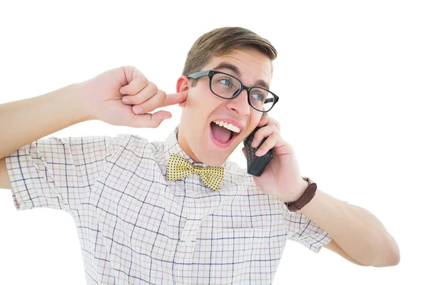 Nördiga hipster talar på en retro mobiltelefon — Stockfoto