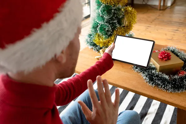 Albino Uomo Afroamericano Con Cappello Babbo Natale Che Videochiamate Tablet — Foto Stock