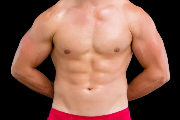Мускулистый мужчина без рубашки — стоковое фото