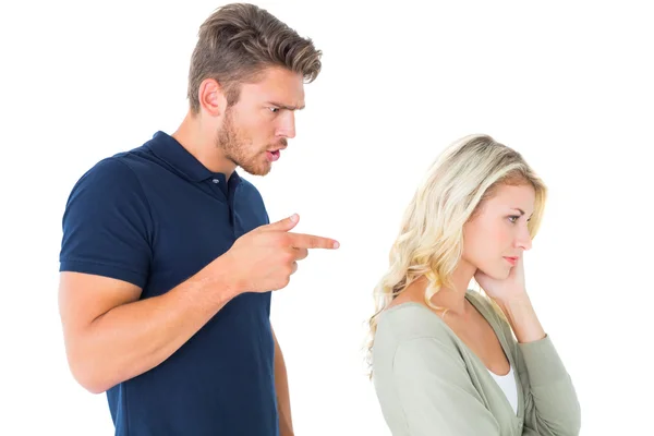 Casal jovem tendo uma discussão — Fotografia de Stock