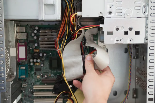 Ingeniero informático que trabaja en la consola rota —  Fotos de Stock