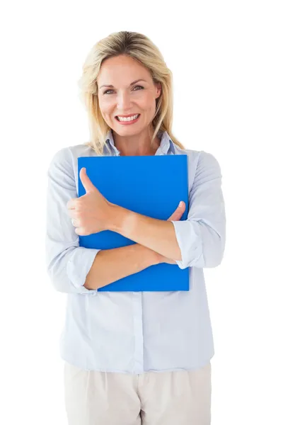 Feliz rubia madura estudiante celebración carpeta — Foto de Stock