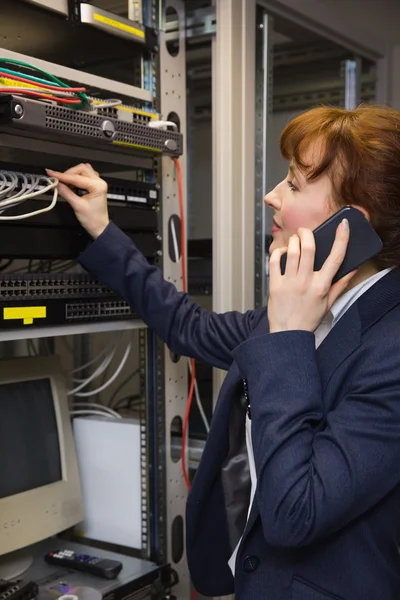 Pretty computer technician — Stock Photo, Image